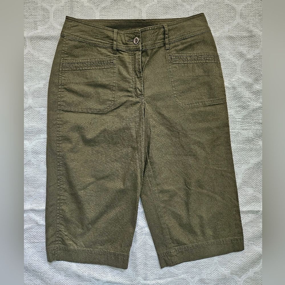 Chico's Olive Green Capris